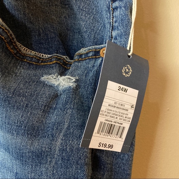 NWT Universal Thread High Rise Boyfriend Denim Shorts - Picture 8 of 9